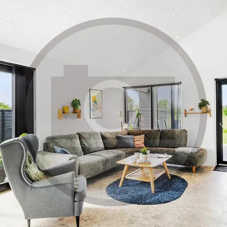 בית נופש Beautiful In With Sauna