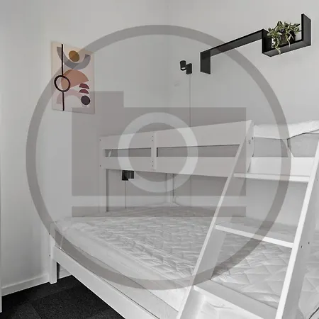 Beautiful In With Sauna * לוקן