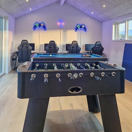 בית נופש Beautiful In With Sauna