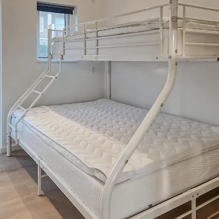 בית נופש Beautiful In With Sauna לוקן