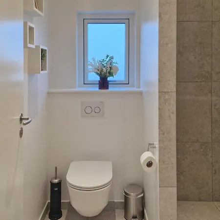 Beautiful In With Sauna לוקן